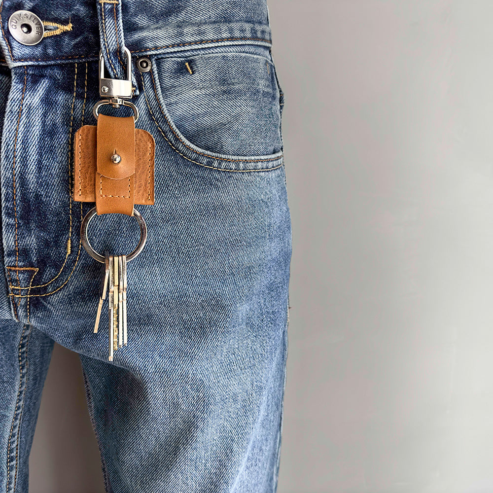 AirTag keychain with snap hook and keyring