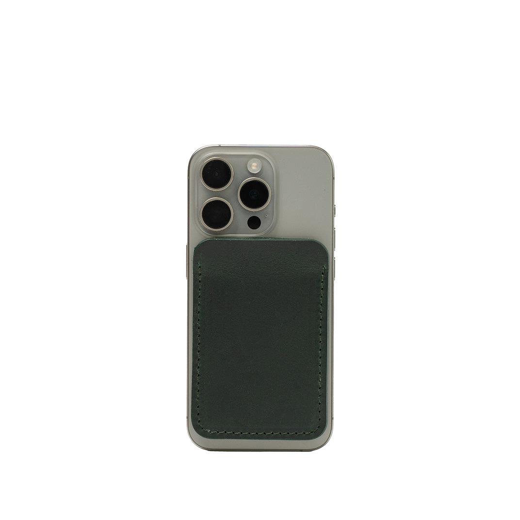 Leather MagSafe wallet - The Minimalist