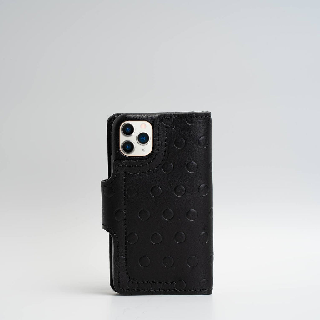Leather crossbody case for iPhone 11 - Polka