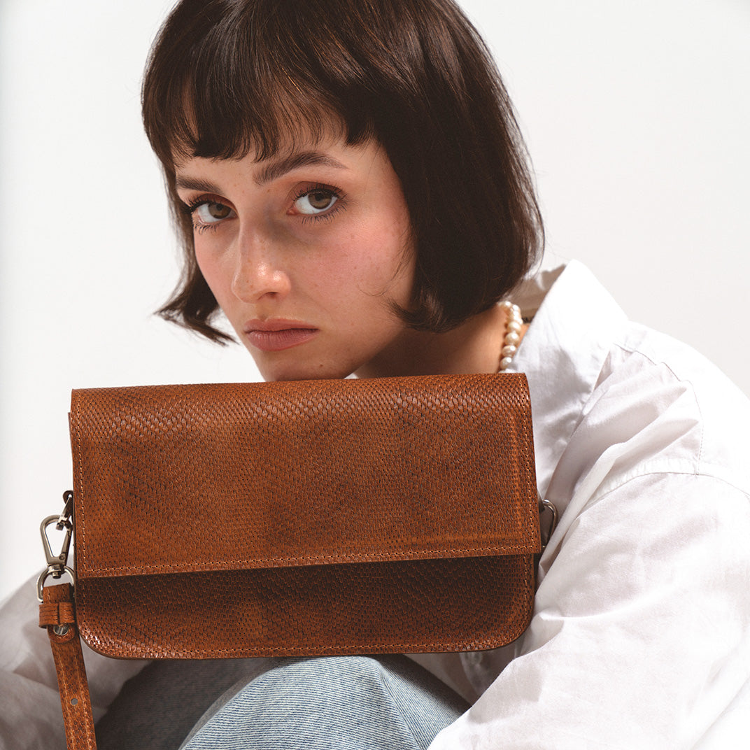 Leather Shoulder Bag - Curie  (Brown)
